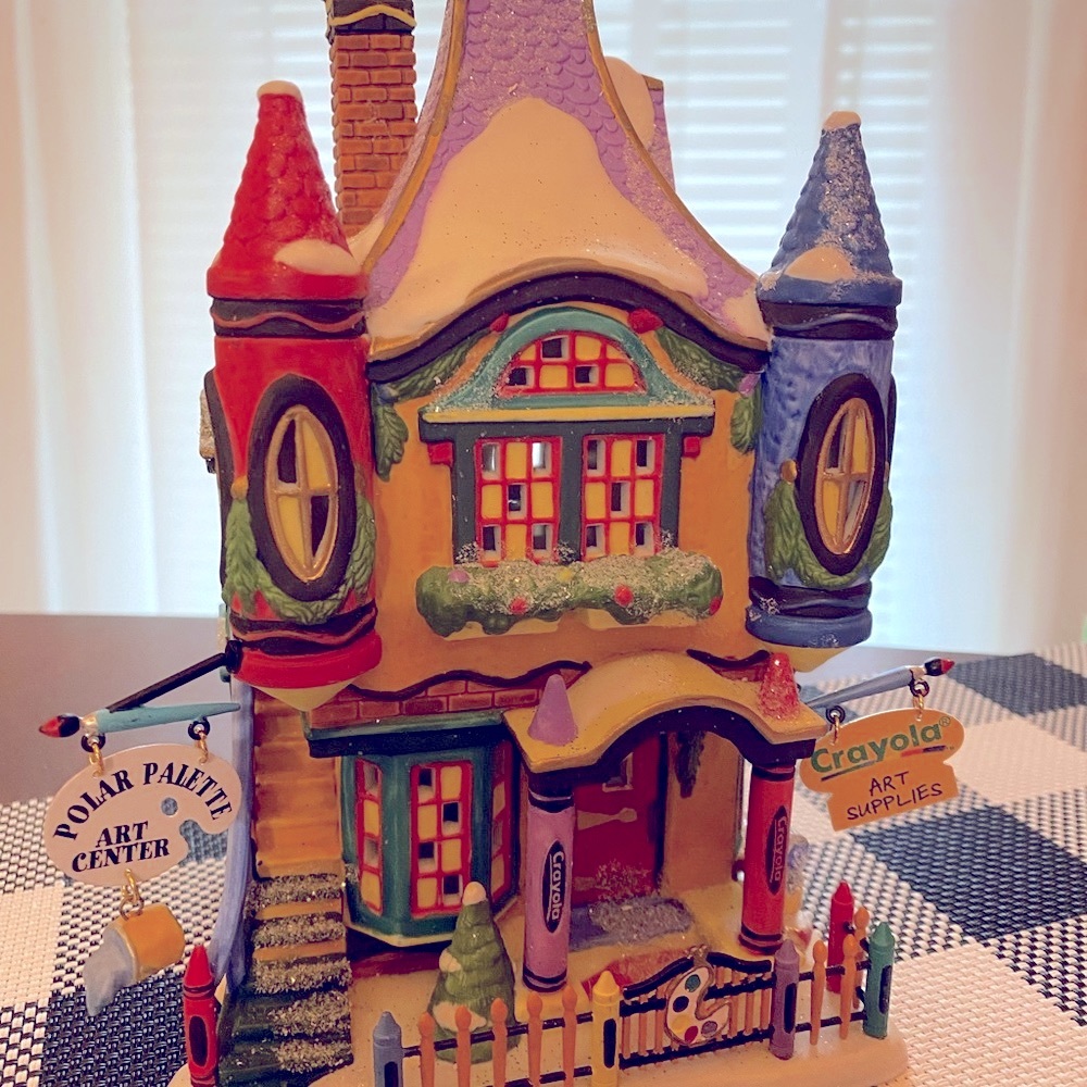 SOLD 🖍️ Department 56 North Pole Series Polar Palette Art Center Crayola #56726